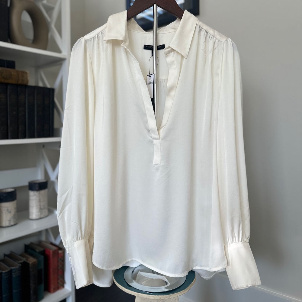 Banana Republic Ivory Blouse Size L NWT